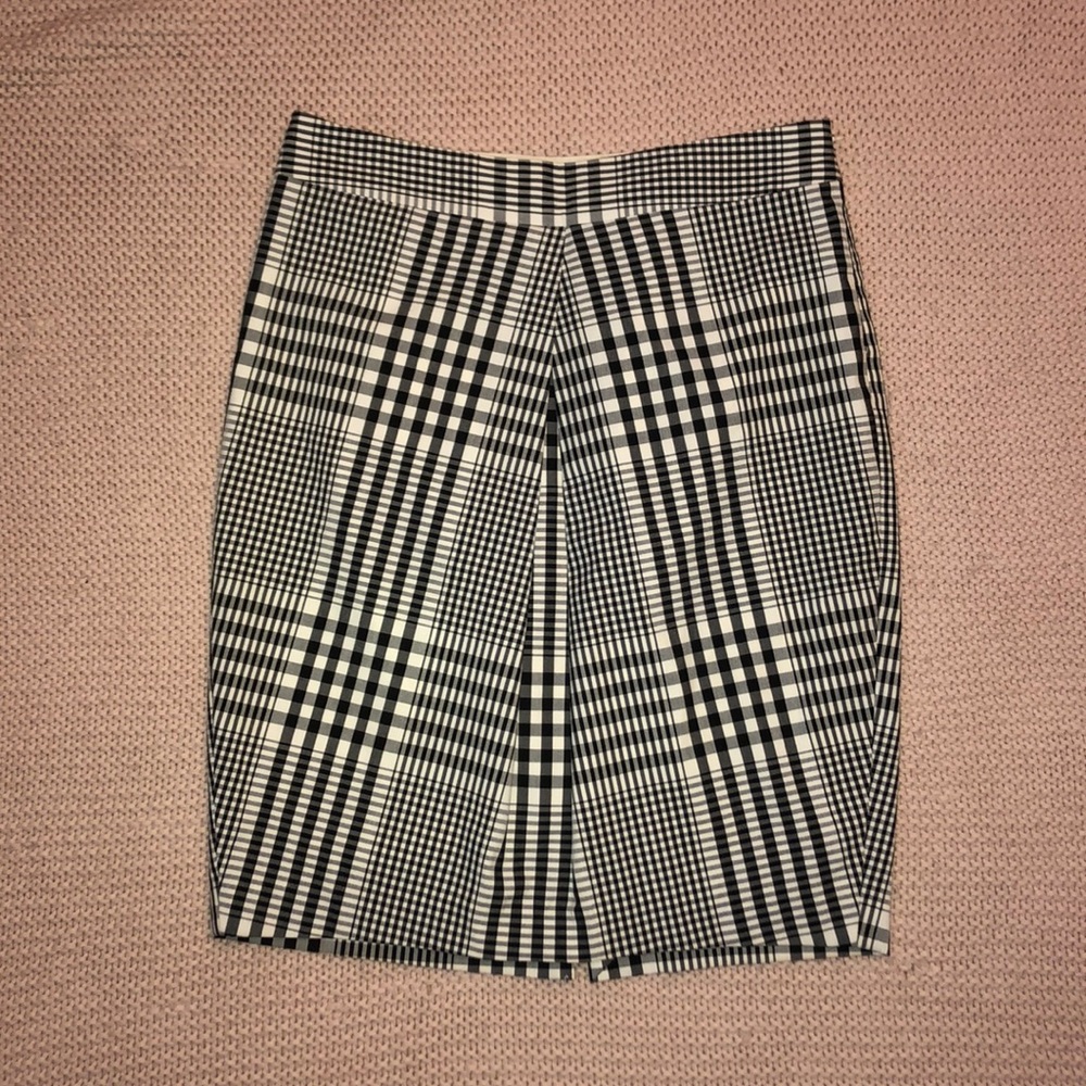 The Limited skirt plaid black white XS